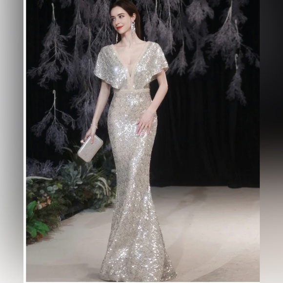 Silver Mother of the Bride Mermaid Formal Dress - Picture 5 of 6